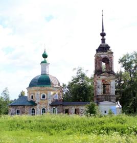 Павлухино. Церковь Троицы Живоначальной