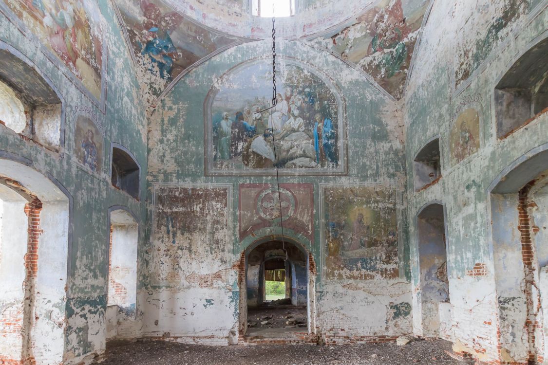 Церковь Вознесения Господня, Павловское (Лебедянский район, Липецкая область). интерьер и убранство, Основной объем, вид на запад
