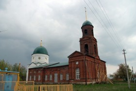 Тёплое. Церковь Космы и Дамиана