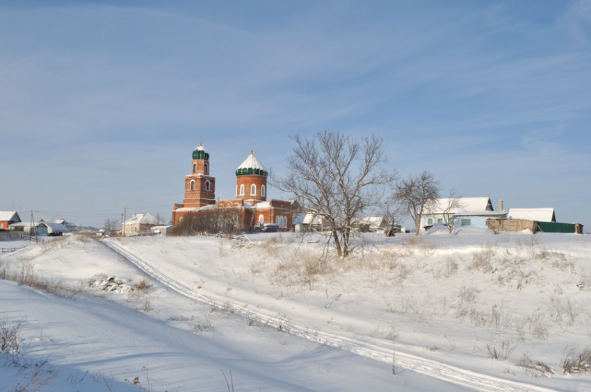 Церковь Троицы Живоначальной, Троицкое (Липецкий район, Липецкая область). общий вид в ландшафте