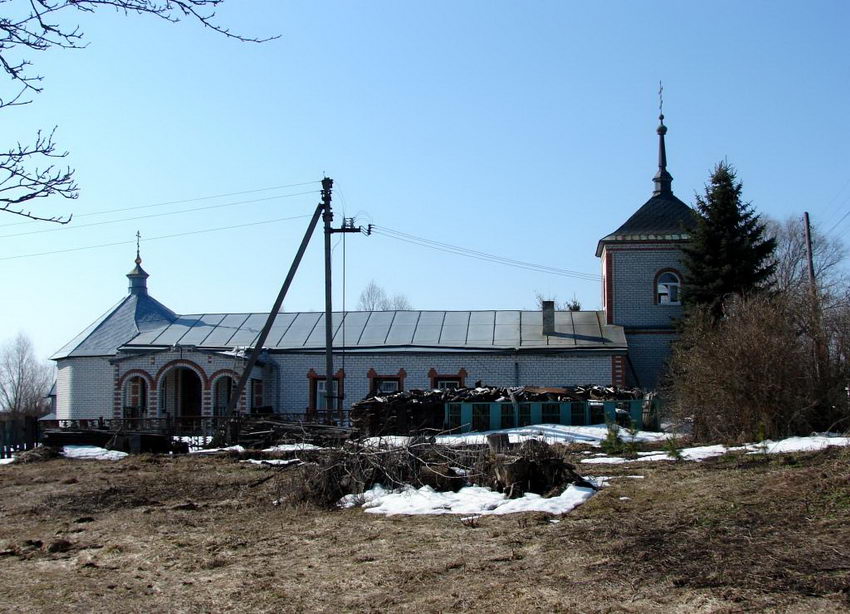 Кропотово. Церковь Рождества Пресвятой Богородицы. общий вид в ландшафте