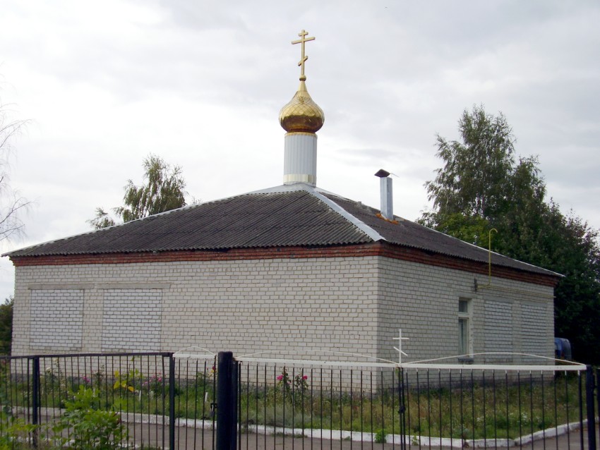Церковь Покрова Пресвятой Богородицы, Артюховка (Октябрьский район, Курская область). общий вид в ландшафте