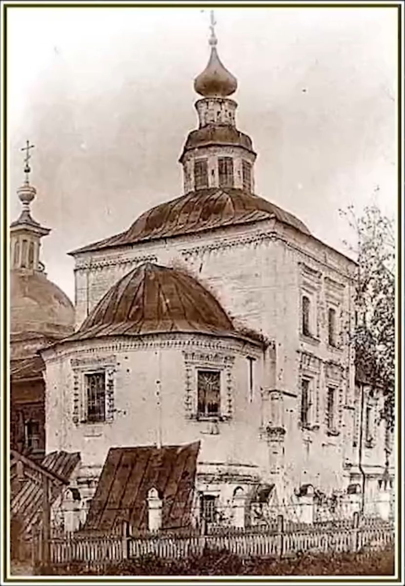 Воскресенская и Варваринская (слева) церкви. Начало XX в. , архивная фотография. Церковь Воскресения Христова, Юрьев-Польский (Юрьев-Польский район, Владимирская область)