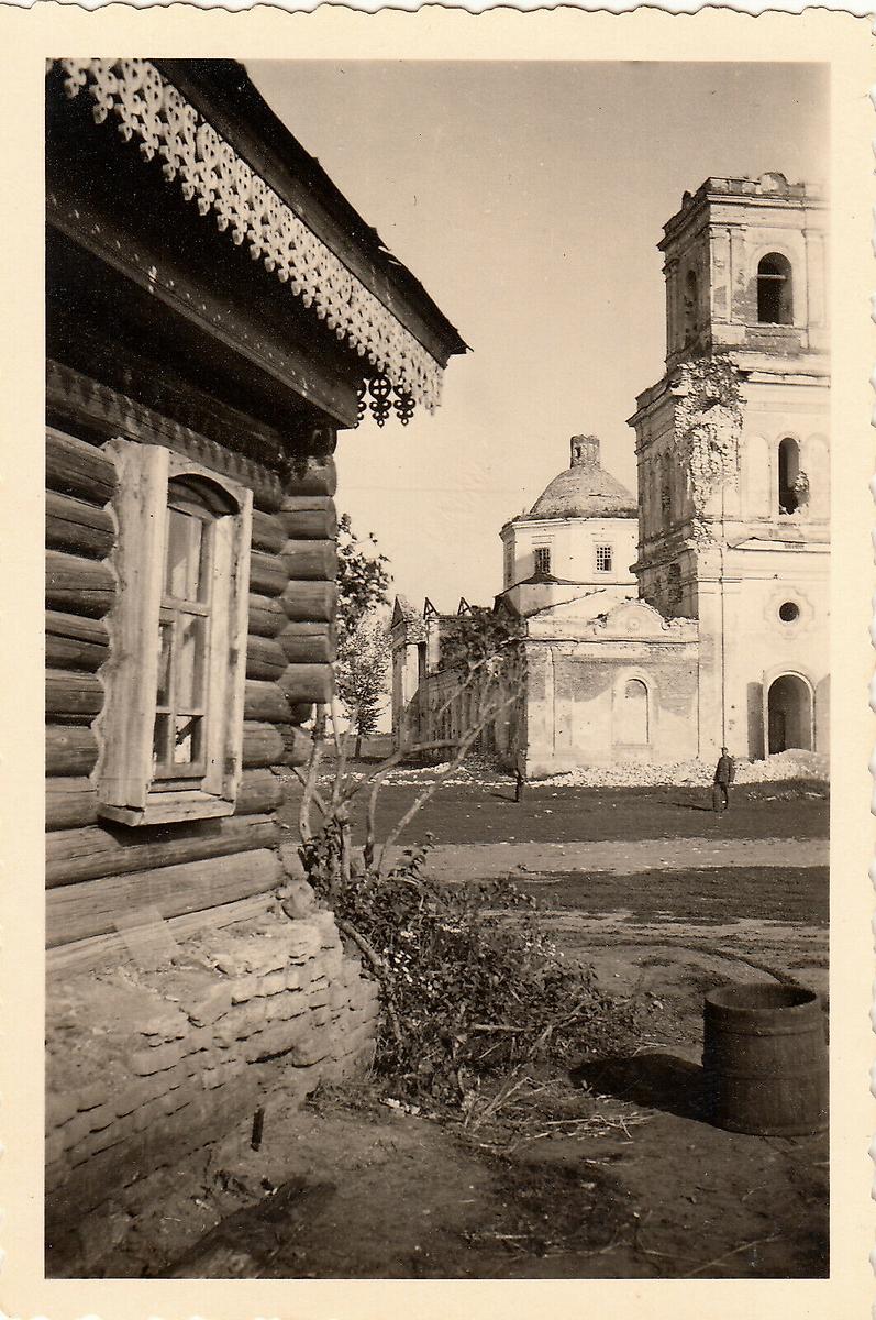 Фото 1942 г. с аукциона e-bay.de, архивная фотография. Церковь Зосимы и Савватия Соловецких, Борки (Тербунский район, Липецкая область)