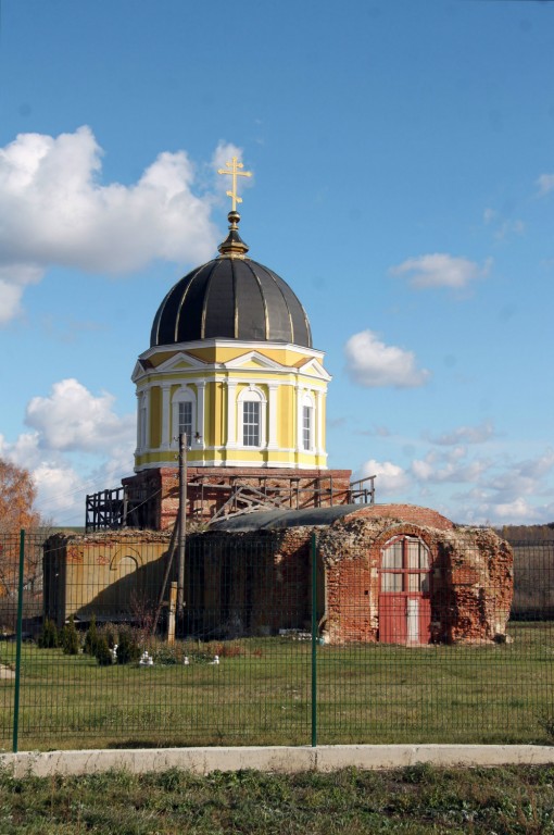 Озерки. Церковь Петра и Павла. фасады