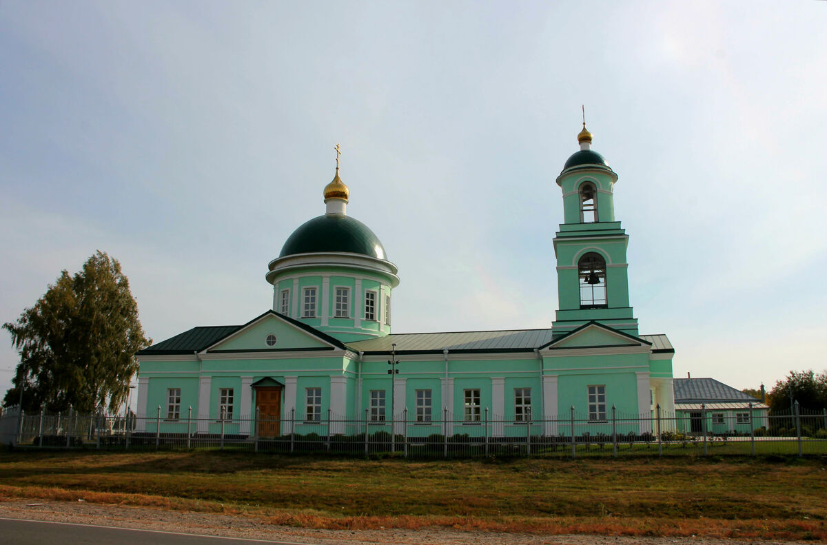 Церковь Троицы Живоначальной, Крутченская Байгора (Усманский район, Липецкая область). общий вид в ландшафте