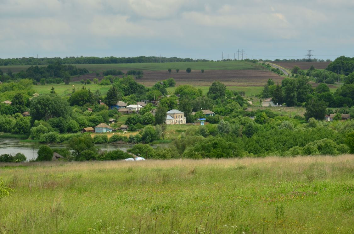 Церковь Успения Пресвятой Богородицы, Глазово (Конышёвский район, Курская область). общий вид в ландшафте