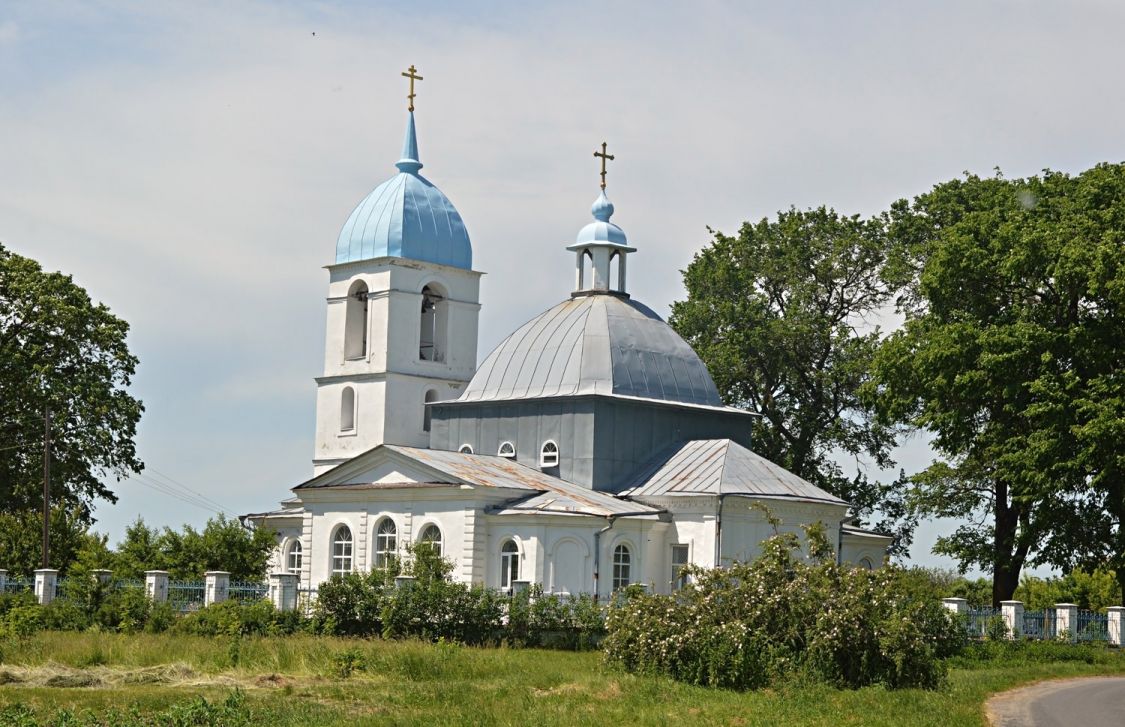 Кунье. Церковь Покрова Пресвятой Богородицы. фасады