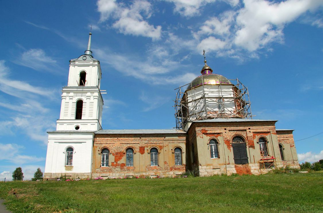 Погожево. Церковь Михаила Архангела. фасады