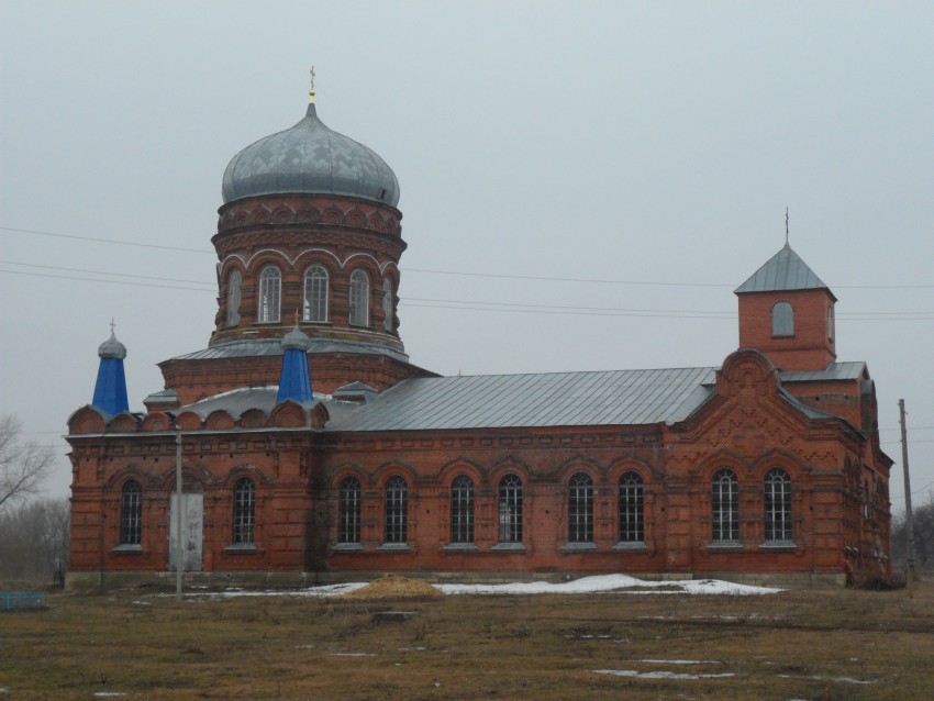 Церковь Михаила Архангела, Воробьёвка (Хлевенский район, Липецкая область). общий вид в ландшафте