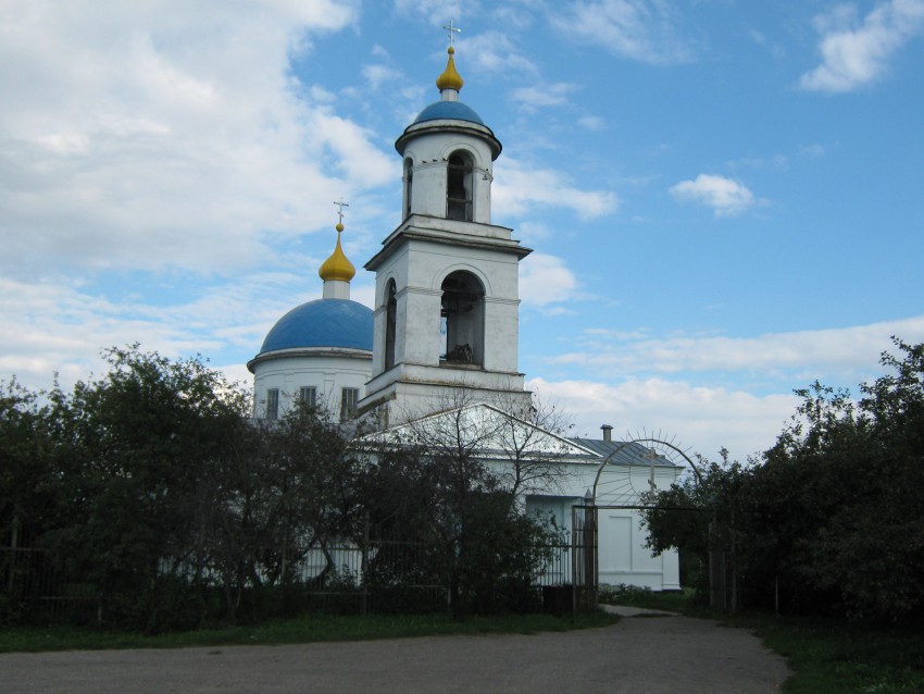Крутченская Байгора. Церковь Троицы Живоначальной. фасады