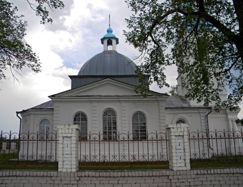 Церковь Покрова Пресвятой Богородицы, Кунье (Горшеченский район, Курская область). фасады