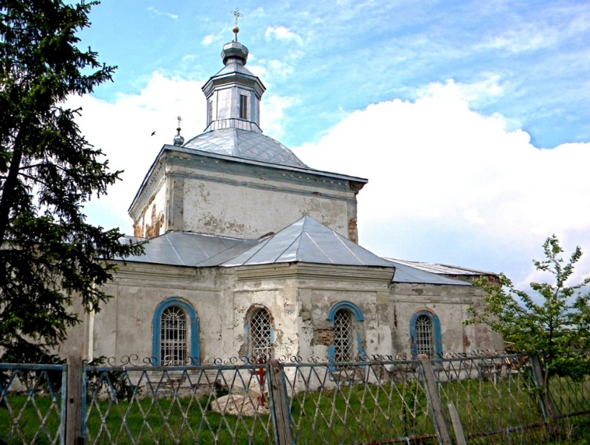 Ключ. Церковь Казанской иконы Божией Матери. общий вид в ландшафте