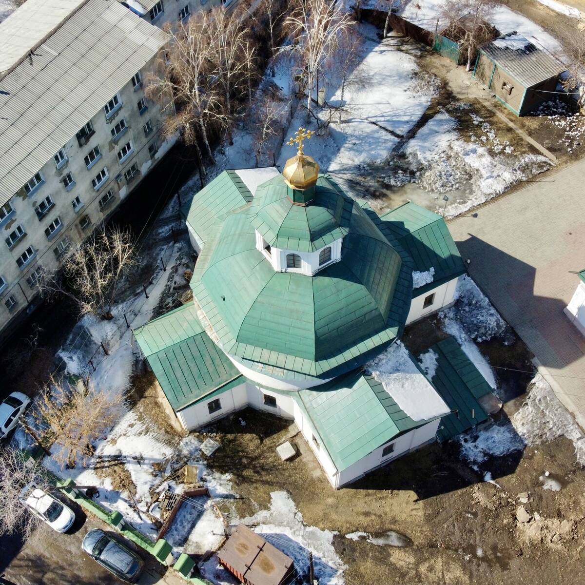 Церковь Григория Неокесарийского, Иркутск (Иркутск, город, Иркутская область). архитектурные детали, Сверху