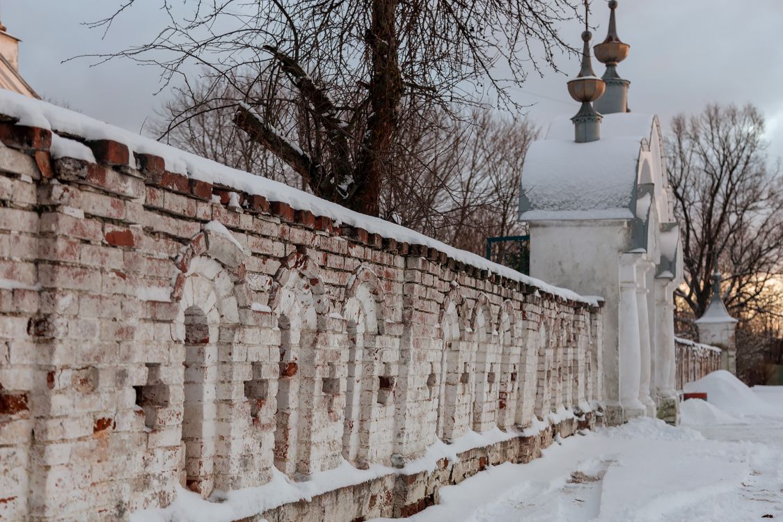 Церковь Казанской иконы Божией Матери, Красное (Калязинский район, Тверская область). фасады