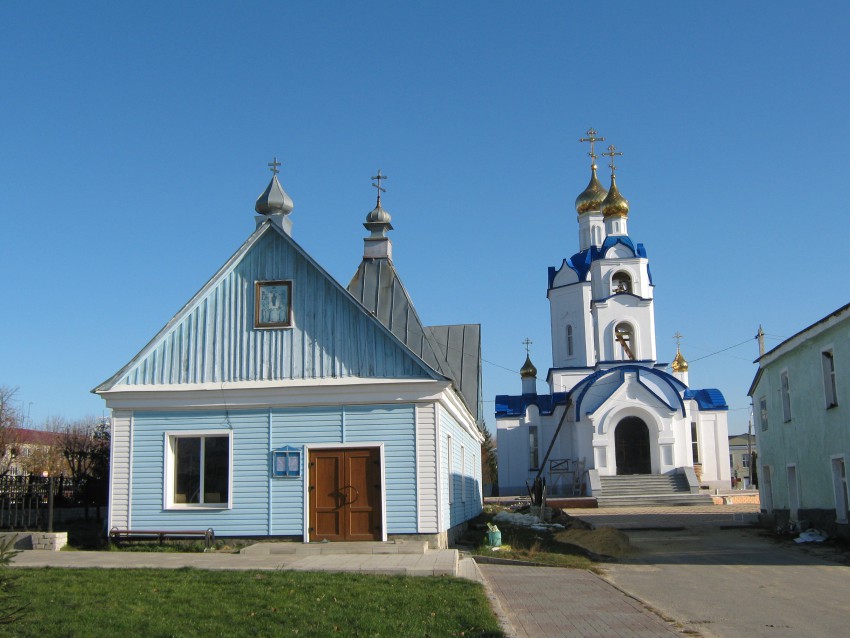 Хлевное. Церковь Покрова Пресвятой Богородицы. общий вид в ландшафте