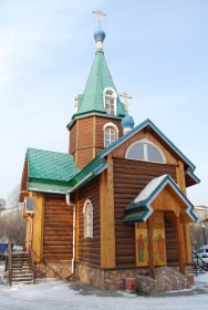 Иркутск. Церковь Ксении Петербургской и Иоанна Кронштадтского при Ивано-Матренинской детской клинической больнице