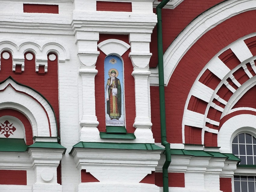 Пантелеимоновский женский монастырь в Феофании. Собор Пантелеймона, Феофания (Голосеевский район, Украина, г. Киев). архитектурные детали