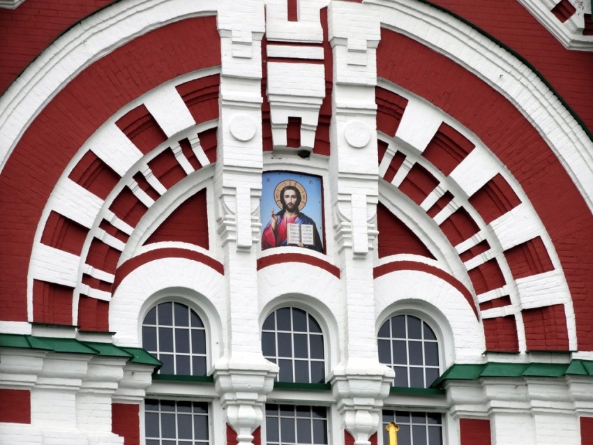 Пантелеимоновский женский монастырь в Феофании. Собор Пантелеймона, Феофания (Голосеевский район, Украина, г. Киев). архитектурные детали