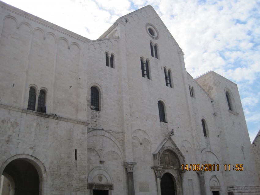 Бари. Базилика святого Николая (Basilica di San Nicola). фасады