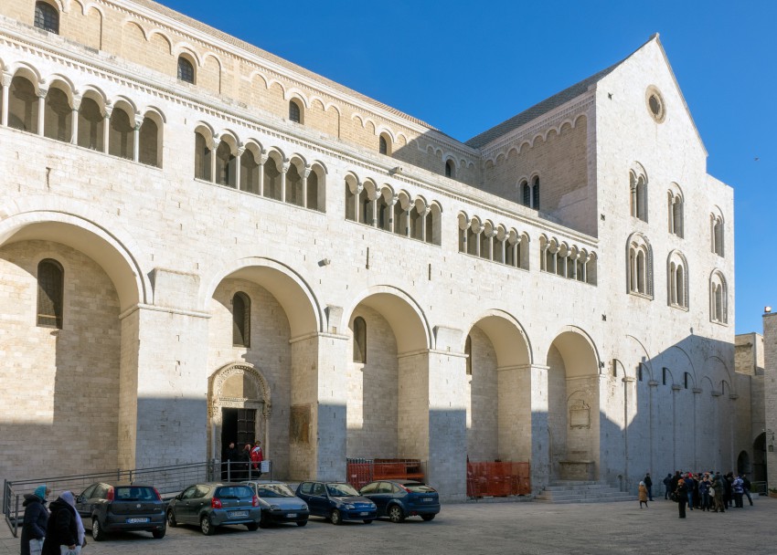 Бари. Базилика святого Николая (Basilica di San Nicola). фасады