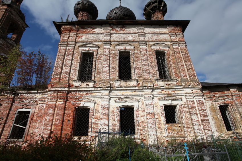 Церковь Николая Чудотворца, Новые Липки (Некрасовский район, Ярославская область). архитектурные детали