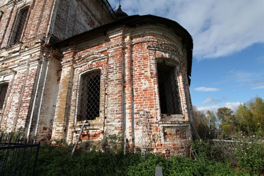 Церковь Николая Чудотворца, Новые Липки (Некрасовский район, Ярославская область). архитектурные детали