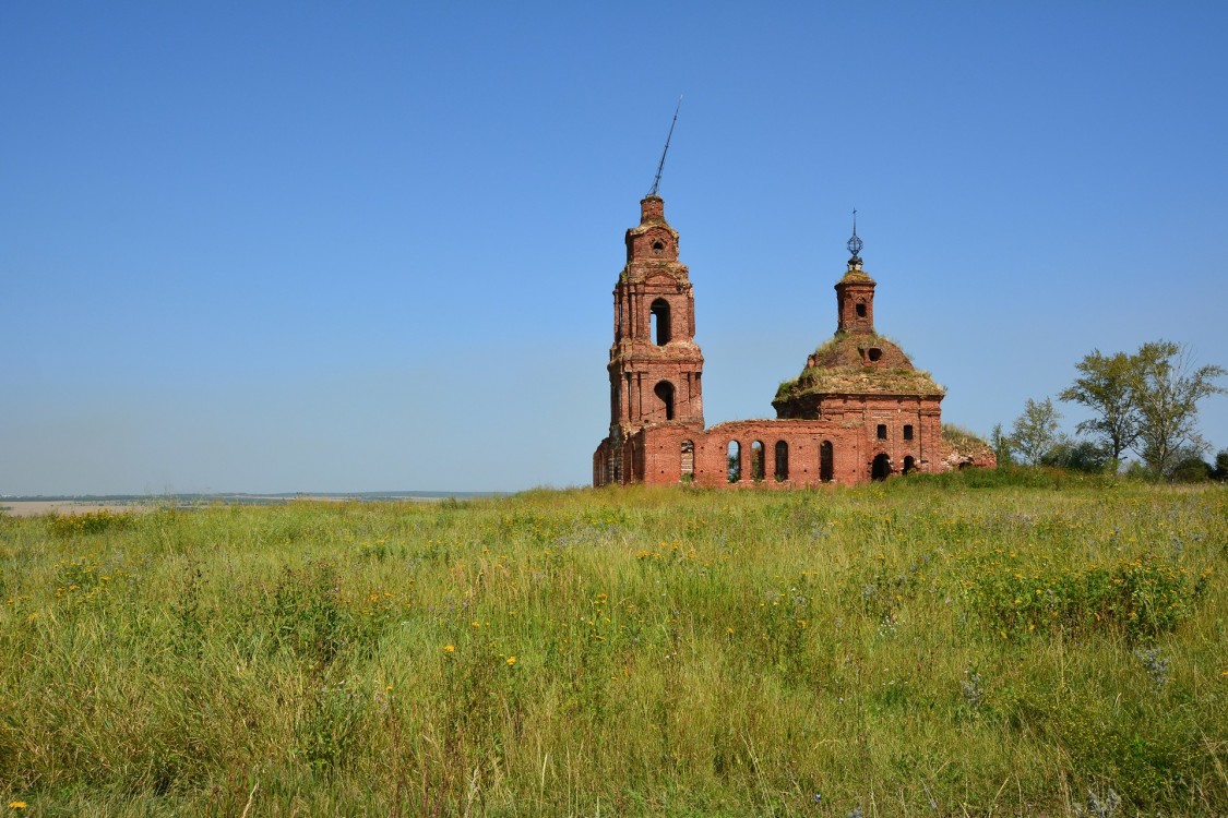 Церковь Николая Чудотворца, Гниломедово (Пронский район, Рязанская область). общий вид в ландшафте, Общий вид с юго-запада