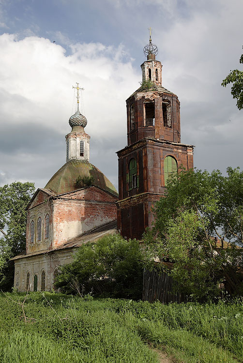 Церковь Рождества Христова, Масальское (Угличский район, Ярославская область). общий вид в ландшафте