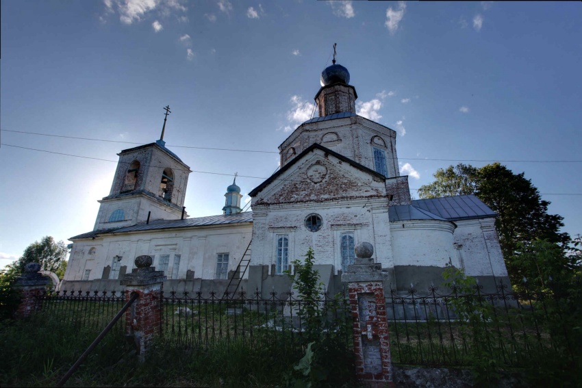 Церковь Смоленской иконы Божией Матери, Высокие Поляны (Пителинский район, Рязанская область). фасады