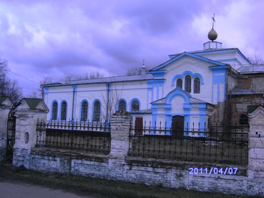 Липовый Рог. Церковь Георгия Победоносца. фасады