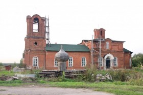 Бахмачеево. Церковь Троицы Живоначальной