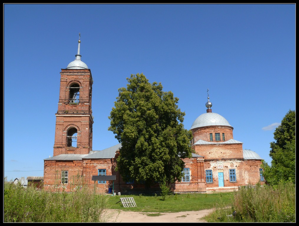 Церковь Успения Пресвятой Богородицы, Казарь (Рязанский район, Рязанская область). фасады