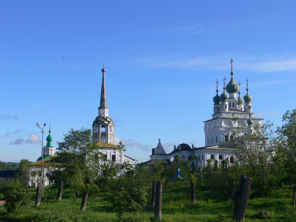 Соликамск. Ансамбль центральной площади. общий вид в ландшафте