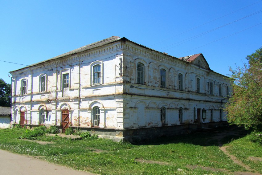 Пайгарма. Пайгармский Параскево-Вознесенский женский монастырь. фасады, бывший 2-1 Гостиный корпус, вид с северо-востока