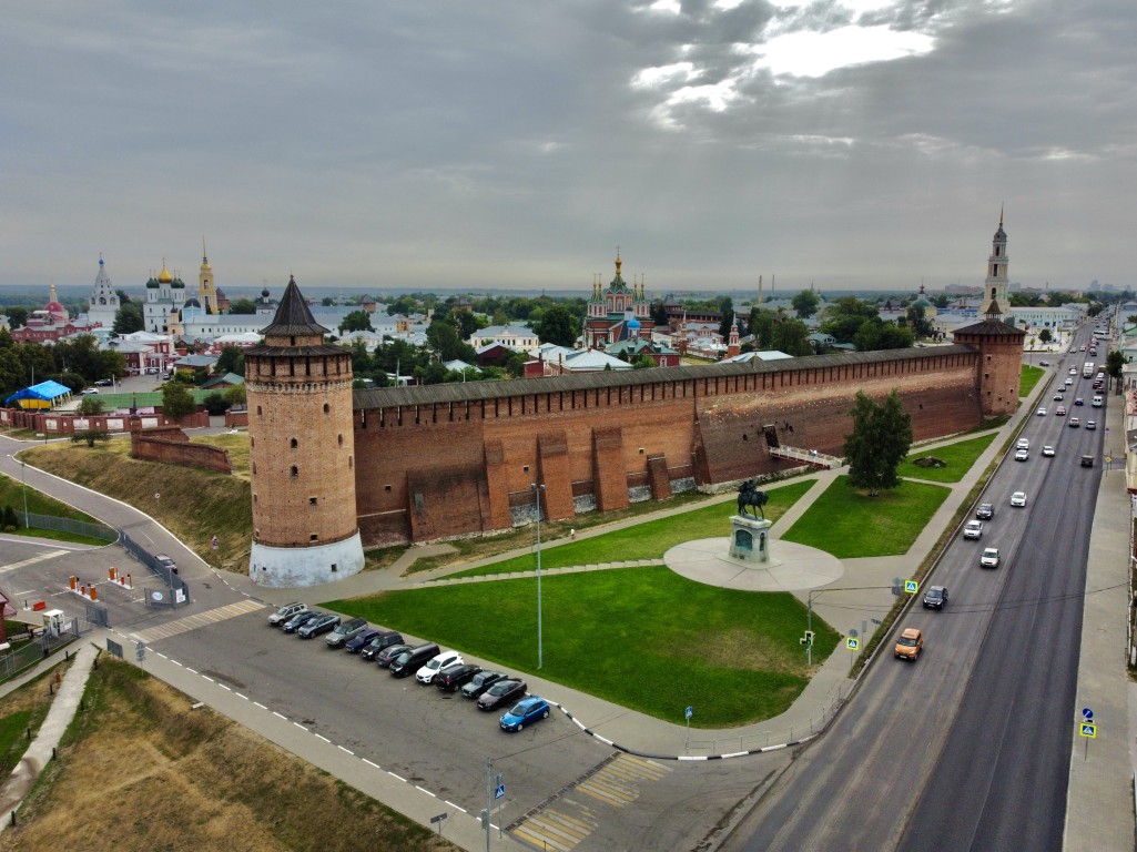 Кремль, Коломна (Коломенский городской округ, Московская область). общий вид в ландшафте, Вид с СЗ