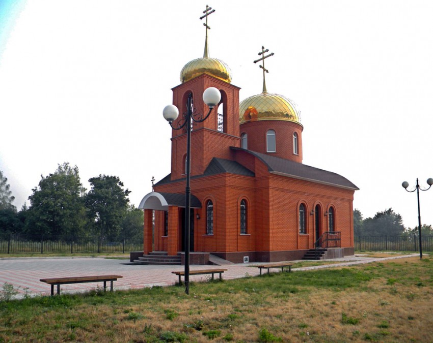 Церковь Успения Пресвятой Богородицы, Успенка (Тимский район, Курская область). общий вид в ландшафте