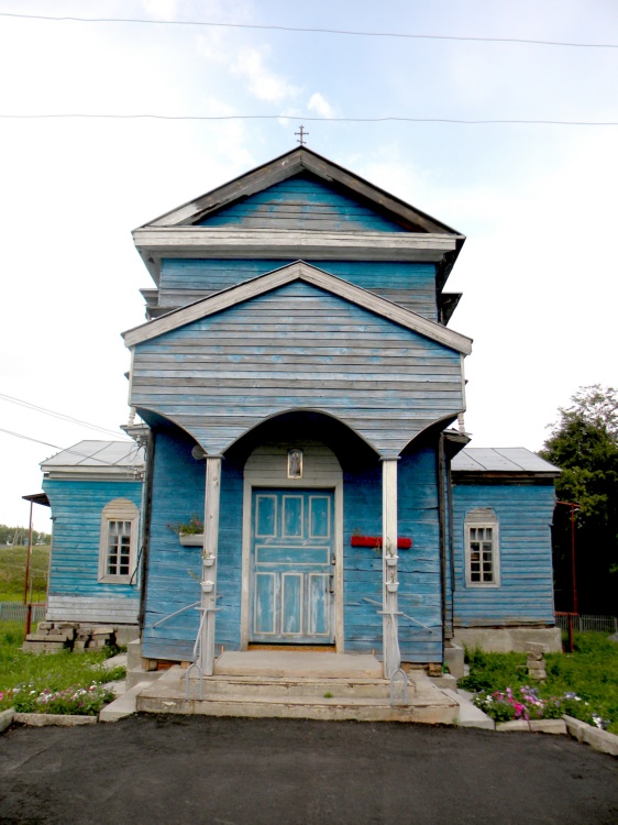 Церковь Покрова Пресвятой Богородицы, Кромские Быки (Льговский район, Курская область). общий вид в ландшафте