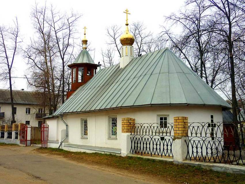 Церковь Захарии и Елисаветы, Минск (Минск, город, Беларусь, Минская область). фасады, Вид из Ученического проезда