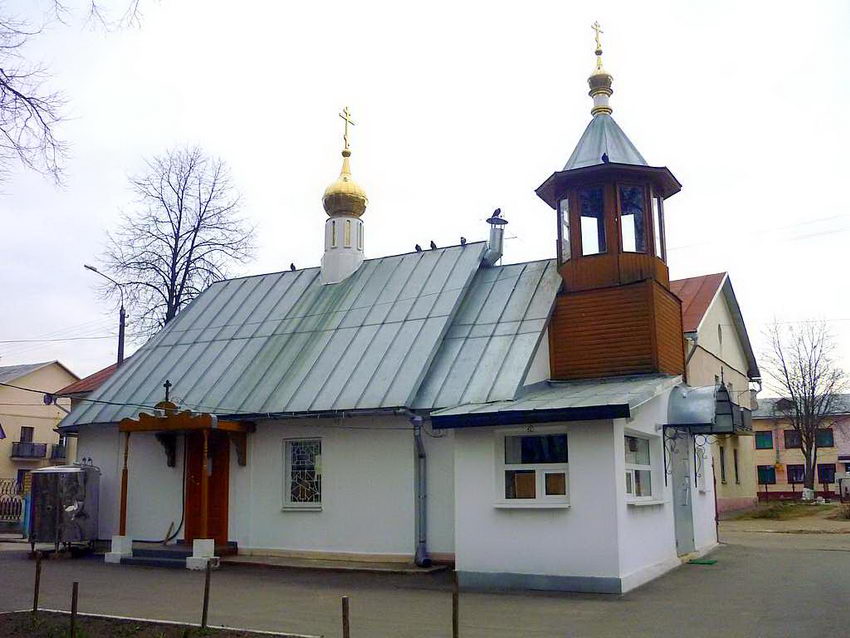 Церковь Захарии и Елисаветы, Минск (Минск, город, Беларусь, Минская область). фасады, Вид из Ученического сквера