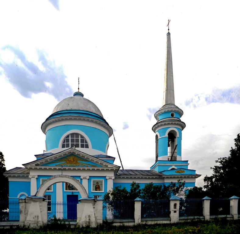 Льгов. Церковь Успения Пресвятой Богородицы в Деревеньках. фасады