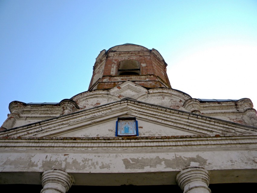 Церковь Покрова Пресвятой Богородицы, Банищи (Льговский район, Курская область). фасады