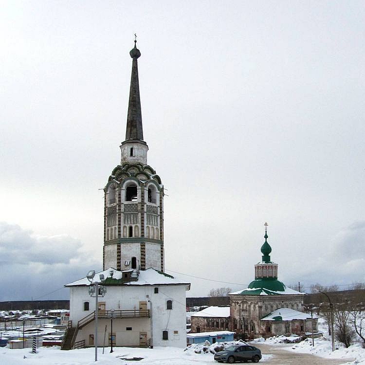 Ансамбль центральной площади, Соликамск (Соликамский район и г. Соликамск, Пермский край). фасады, Соборная колокольня и Воздвиженский собор