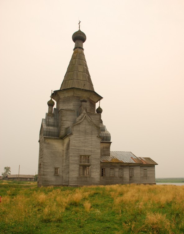 Пияла. Церковь Вознесения Господня. фасады