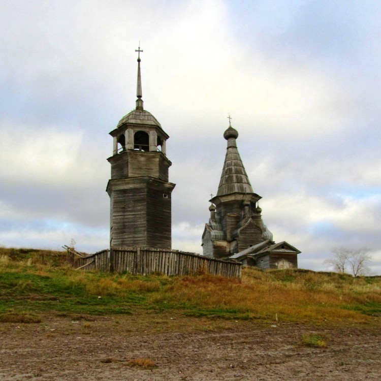 Церковь Вознесения Господня, Пияла (Онежский район, Архангельская область). фасады, вид с запада, с берега Онеги