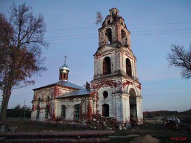 Колягино. Церковь Димитрия Солунского