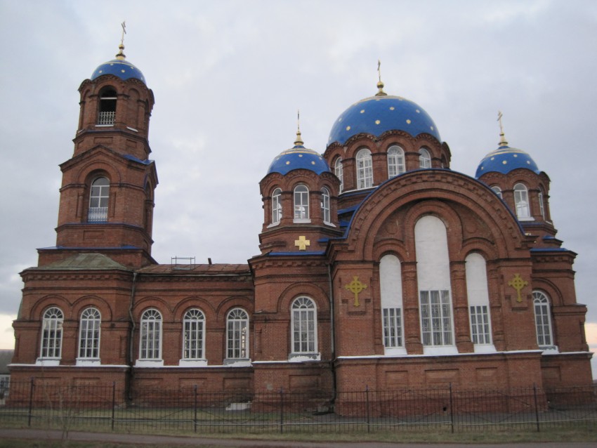 Любицкое. Церковь Покрова Пресвятой Богородицы. фасады