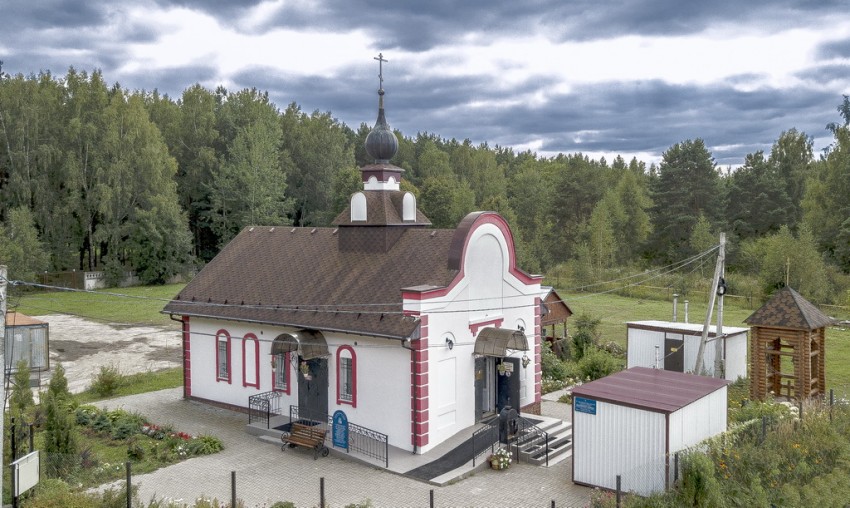 Калуга. Церковь Георгия Победоносца и Димитрия Солунского в Анненках. фасады