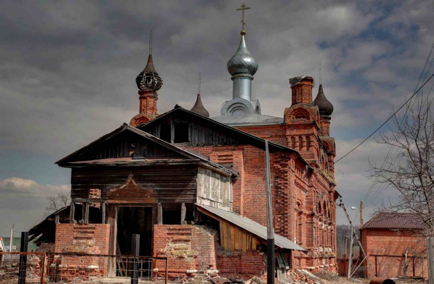 Церковь Троицы Живоначальной, Бисерово (Раменский район и гг. Бронницы, Жуковский, Московская область). фасады