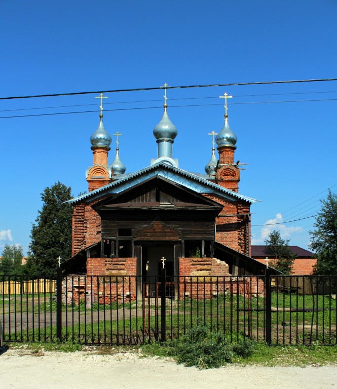 Церковь Троицы Живоначальной, Бисерово (Раменский район и гг. Бронницы, Жуковский, Московская область). фасады